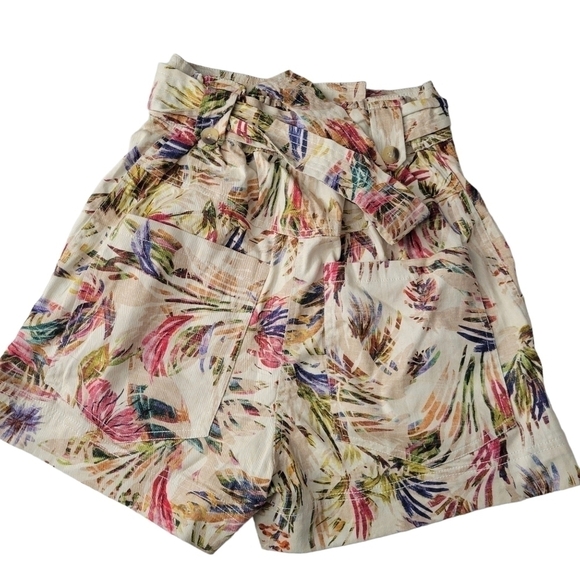 Chufy Luca High Waisted Tropical Leaf Printed Shorts - Picture 7 of 10
